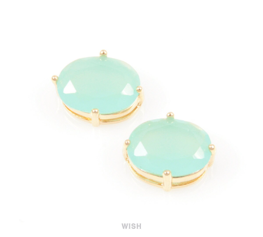 Mint Oval Faceted Glass Charm in Gold, Framed Pendants / GMTG-088-P