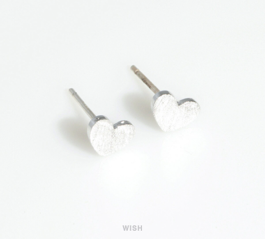 Heart Stud Earrings in Matte Rhodium, Heart Ear Studs / MMRH-417-E