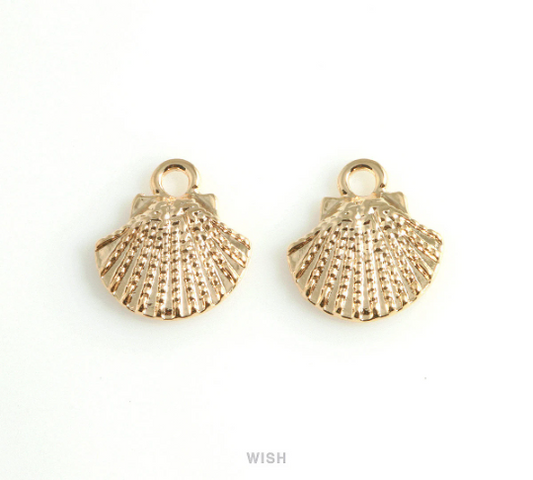 Scallop Seashell Pendant in Gold, Seashell Charm / MG-446-P (10pcs)