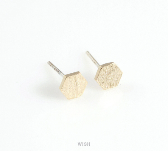 Hexagon Stud Earrings in Matte Gold, Hexagon Ear Studs / MMG-415-E