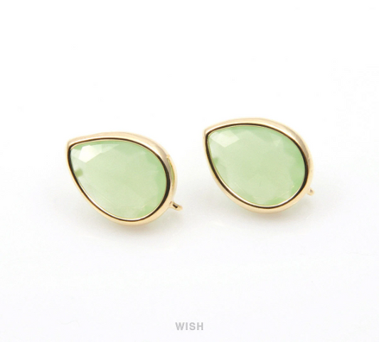 Light Mint Teardrop Glass stud Earrings in Gold, Gem Ear Studs / GLMG-099-E