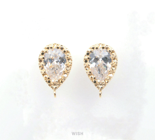 Teardrop Cubic Stud Earrings in Gold, Teardrop Cubic Zirconia / CG-032-E