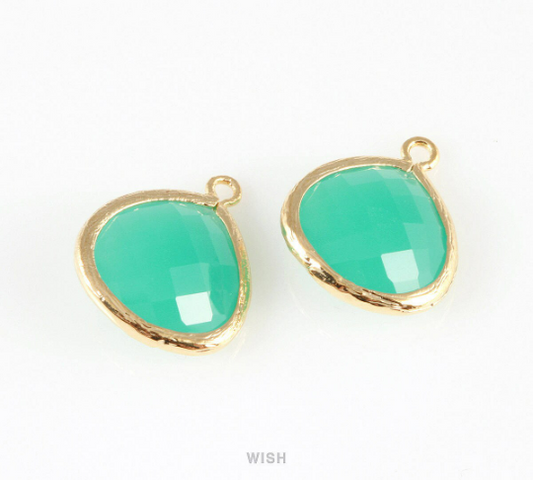 Mint Faceted Glass Charm in Gold, Framed Drop Glass Bead / GMTG-001-P (Large)