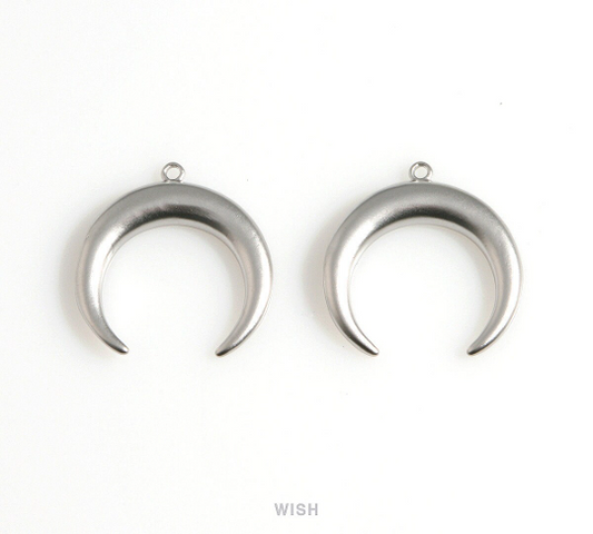 Horn Pendants in Matte Rhodium, Horn Charms / MMRH-602-P