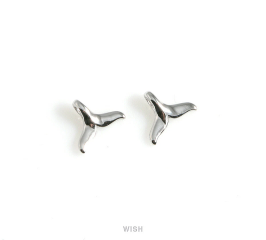 Small Whale Tail Pendant in Rhodium, Mermaid Tail Charm / MRH-550-P