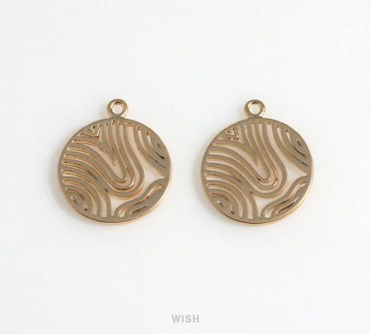 Wavy Pattern in Disc in Matte Gold, Sashiko Pattern in Coin Charm / MMG-649-P