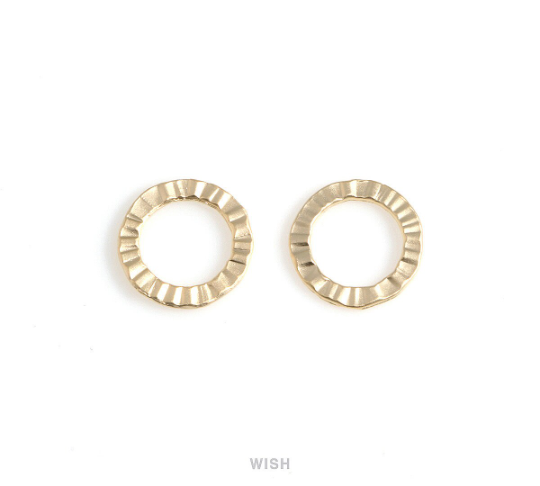 Small Hammered Circle Pendants in Matt Gold, Hammered Circle Charm / MMG-339-P (4 pcs)