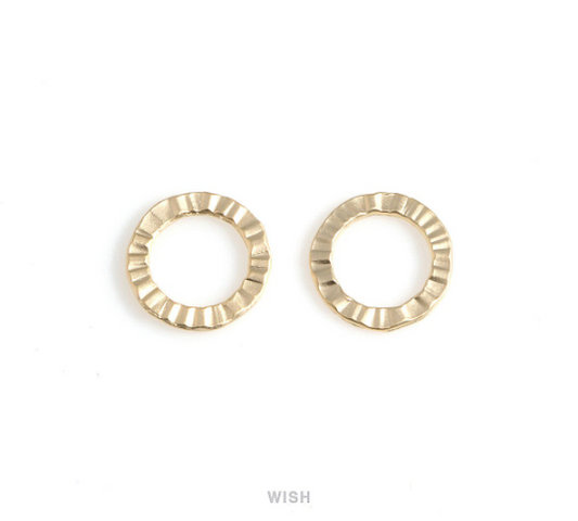 Small Hammered Circle Pendants in Matt Gold, Hammered Circle Charm / MMG-339-P (4 pcs)