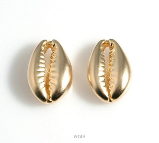 Cowry Seashell Pendants in Matte Gold, Cowry Shell Charm /MMG-591-P