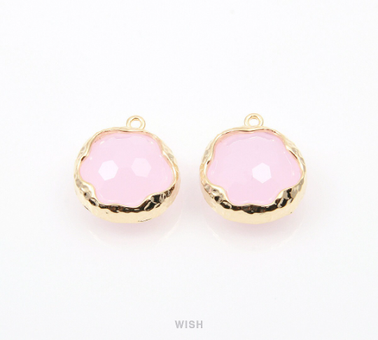 Rose Quartz Faceted Glass Charms in Gold, Framed Round Pendant / GRQG-090-P (Small)