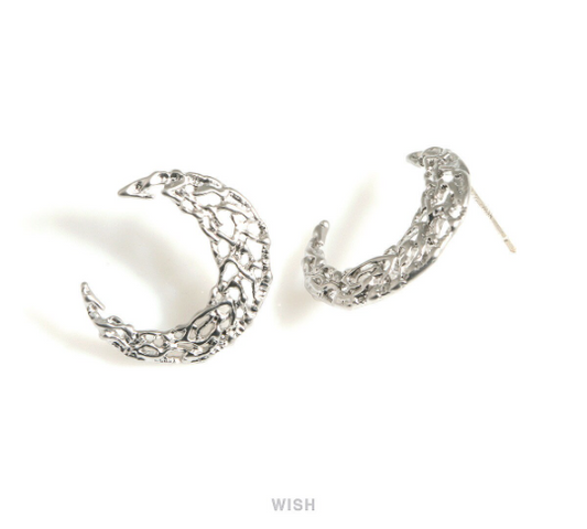 Mesh Crescent Stud Earrings in Matte Rhodium, Large Crescent Stud Earrings / MMRH-704-E