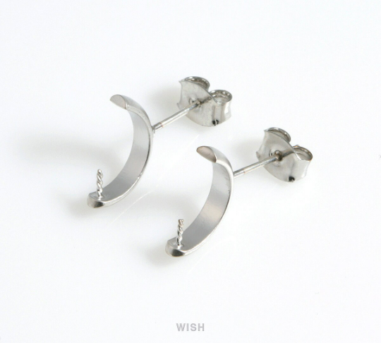 Semicircle Stud Earrings in Matte Gold, Semicircle Ear Studs /MMG-551-E