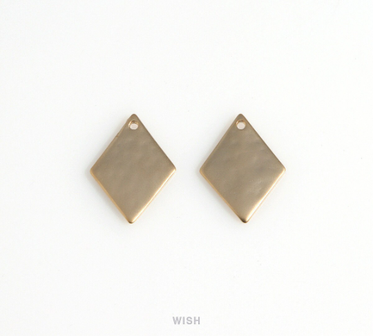 Hammered Diamond Charm in Matte Gold, Hammered Rhombus Pendants / MMG-634-P (Small)