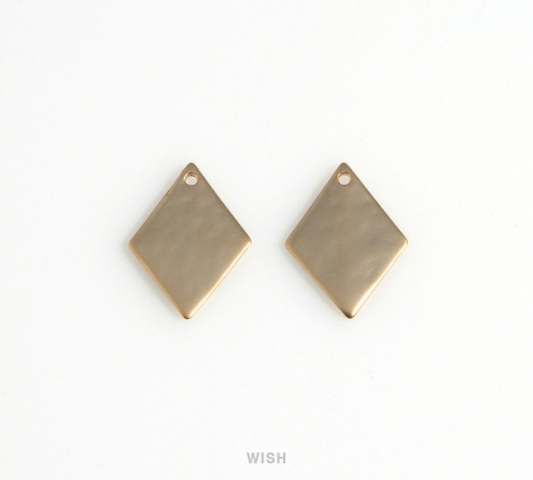 Hammered Diamond Charm in Matte Gold, Hammered Rhombus Pendants / MMG-634-P (Small)