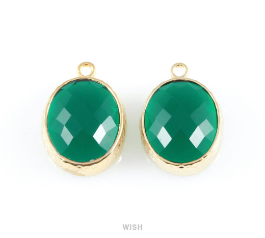 Emerald Faceted Glass Charms in Gold, Framed Oval Pendant / GEMG-009-P