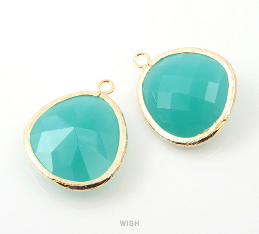Mint Faceted Glass Charm in Gold, Framed Glass Gem / GMTG-101-P (Large)