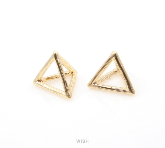 Triangle Pyramid Pendant in Matte Gold, Triangle Pyramid Charm / MMG-229-P