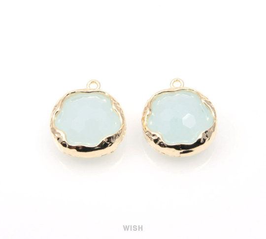 Alice Blue Faceted Glass Charms in Gold, Framed Round Pendant / GABG-090-P (Small)