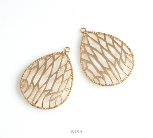 Geometric Teardrop Pendant in Matte Gold, Geometric Drop Charm / MMG-644-P