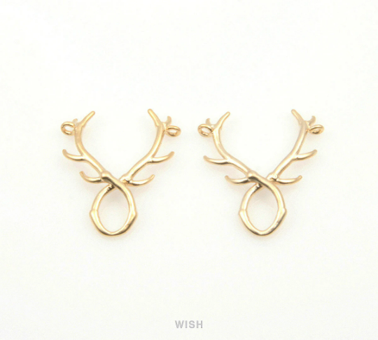 Reindeer Pendants in Matte Gold, Reindeer Outline Charm/ MMG-191-P