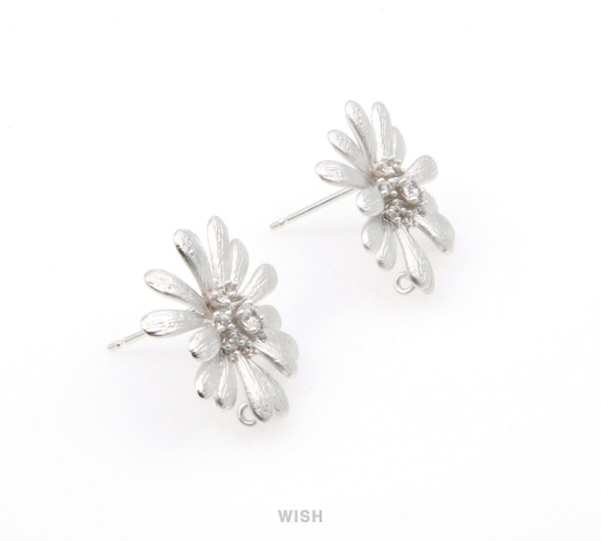 Daisy with Cubic Zirconia Stud Earrings in Matte Rhodium, CZ Daisy Ear Studs / MMRH-262-E