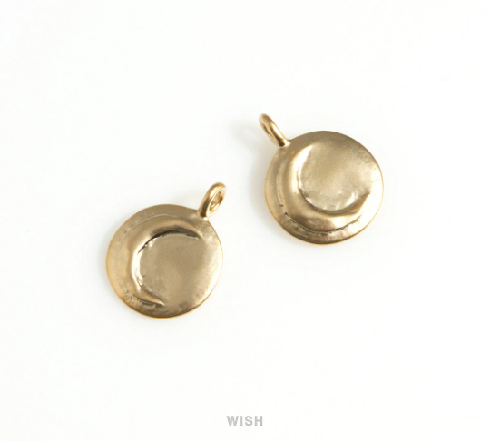 Crescent on Hammered Circle Charm in Matte Gold, Crescent on Circle Pendant / MMG-674-P