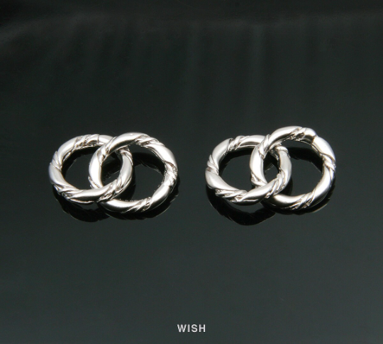 Linkage Rings Pendant in Matte Rhodium, Dainty Circle Rings Charm / MMRH-314-P