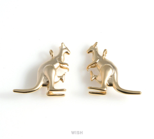 Kangaroo Pendants in Matte Gold, Solid Kangaroo Charm / MMG-531-P