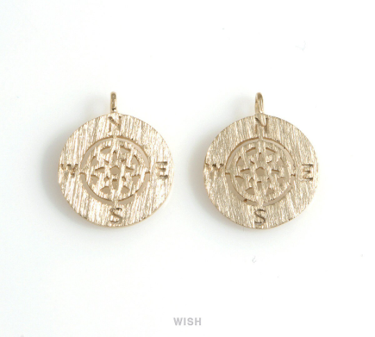 Compass Disc Pendants in Matte Gold, Compass Coin Charm / MMG-482-P