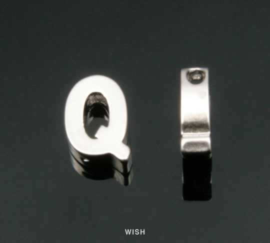 Upper Case Letter "Q" in Matte Rhodium, Capital Letter "Q" / MMRH-001-B (Q)