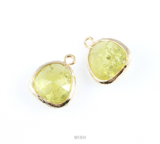 Apple Sparkle Glass Charm in Gold, Framed Drop Glass Bead / GAPG-013-P