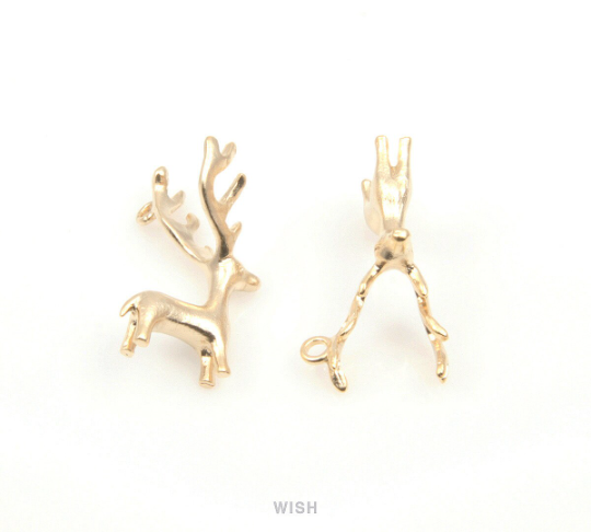 Reindeer Pendants in Matte Gold, Solid Reindeer Charm / MMG-190-P