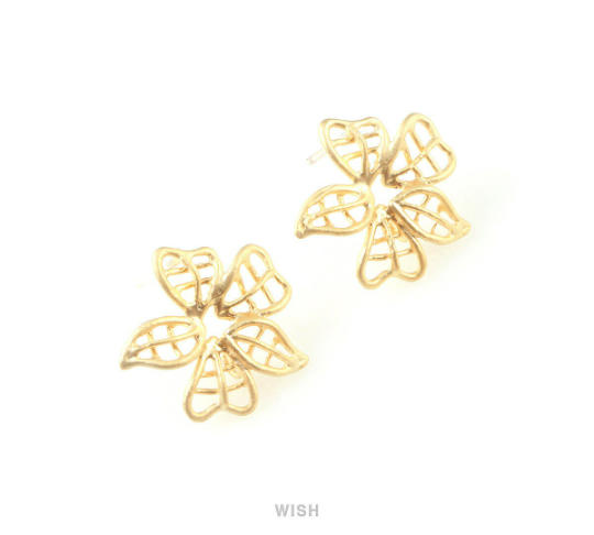 Flower Stud Earrings in Matte Gold, Flower Ear Studs /MMG-425-E