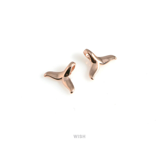 Small Whale Tail Pendant in Rose Gold, Mermaid Tail Charm / MRG-550-P