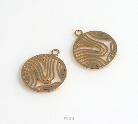 Wavy Pattern in Disc in Matte Gold, Sashiko Pattern in Coin Charm / MMG-649-P