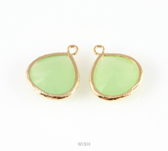 Light Mint Faceted Glass Charm in Gold, Framed Drop Glass Bead / GLMG-001-P (Large)