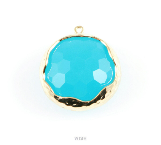 1 piece of Ocean Blue Faceted Glass Charms in Gold, Framed Round Pendant / GOBG-011-P