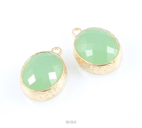 Light Mint Faceted Glass Charms in Matte Gold, Framed Oval Pendant / GLMMG-009-P