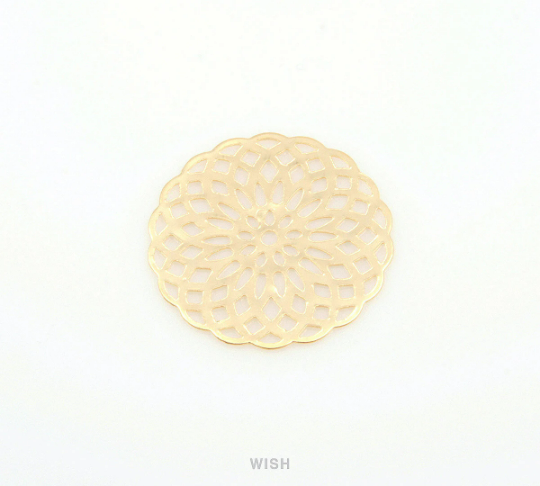 Floral Pendants in Matte Gold, Flat Round Flowers Charms /MMG-184-P (Large)