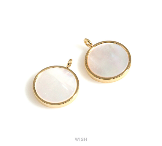 Mother of Pearl Circle Charm in Gold, Circle Pearl Pendant / SPLG-711-P