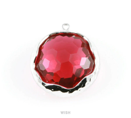 1 piece of Ruby Faceted Glass Charms in Gold, Framed Round Pendant / GRBG-011-P