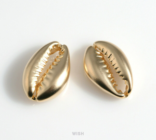 Cowry Seashell Pendants in Matte Gold, Cowry Shell Charm /MMG-591-P