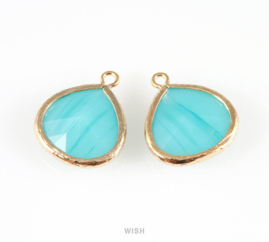 Sky Blue Faceted Glass Charm in Gold, Framed Drop Glass Bead / GSBG-001-P