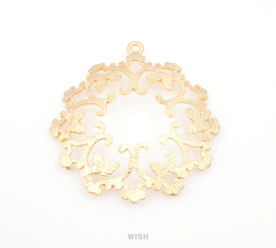 Round Oriental Pendants in Matte Gold, Butterfly Theme in Round Charms / MMG-124-P