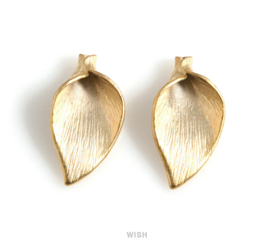 Lily Petal Pendants in Matte Gold, Lily Charm / MMG-348-P (4pcs)