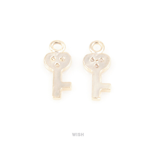 Three Round Cubic Zirconia in Gold Key, Round Shape Cubic Zirconia / CG-015-P