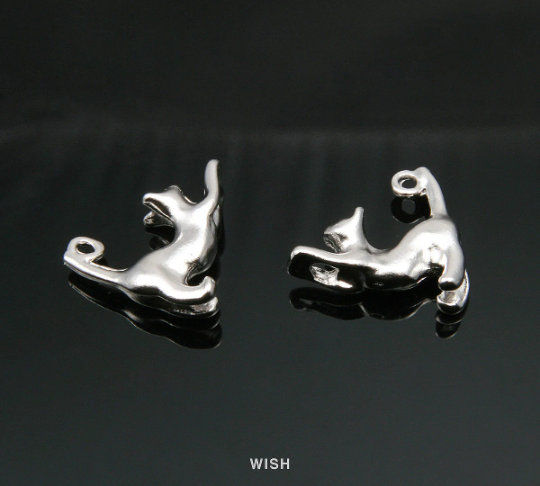 Stretching Cat Pendant in Matte Rhodium, Cat Stretch Charm / MMRH-310-P (4pcs)