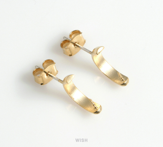 Semicircle Stud Earrings in Matte Gold, Semicircle Ear Studs /MMG-551-E