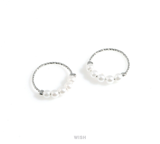 Textured Circle Ring with 5 Pearls in Rhodium, 5 Pearls Textured Circle Charm / MRH-514-P