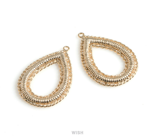 Elegant Open Teardrop Pendants in Matte Gold, Teardrop Charms / MMG-609-P